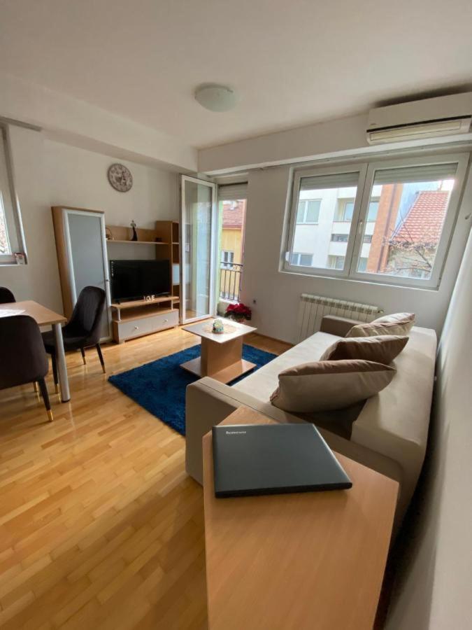 Tea Apartment Skopje Esterno foto